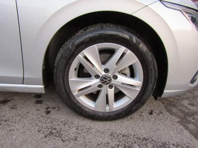 Volkswagen Golf 1.0 8 VIII eTSI EVO Life DSG * 82.000 KM REALI * Argento usata Lecco