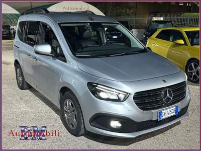 Mercedes-Benz Classe T d SPORT AUTO KAMERA LED CARPLAY CRUISE TEL UNIPRO Argento usata Pescara