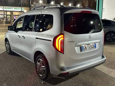 Mercedes-Benz Classe T d SPORT AUTO KAMERA LED CARPLAY CRUISE TEL UNIPRO Argento usata Pescara