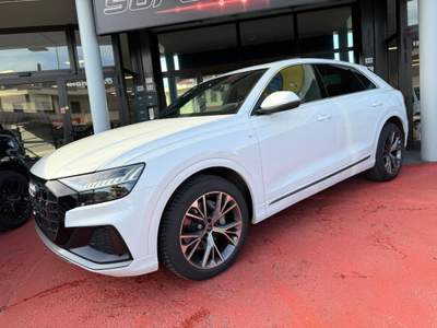 Audi Q8 50 TDI QUATTRO S LINE TETTO PANORAMA ACC 21 Bianco usata Rimini