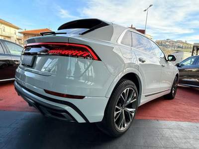 Audi Q8 50 TDI QUATTRO S LINE TETTO PANORAMA ACC 21 Bianco usata Rimini