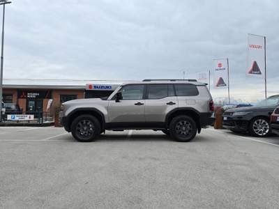 Toyota Land Cruiser 2.8 D4D A/T AWD Adventure -5109- Nero usata L'Aquila