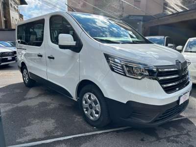 Renault Trafic BluedCi 110CV PL-TN Authentic 9 POSTI PASSO LUNGO Bianco usata Cinisello Balsamo