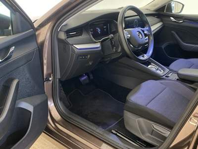 Skoda Octavia Wagon 1.5 g-tec Ambition 130cv dsg Marrone usata Pescara
