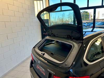 BMW Serie 3 320i i Touring Business Advantage Nero usata Bussero
