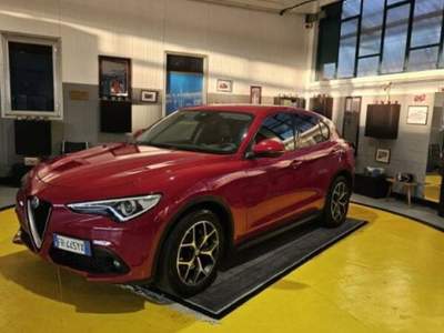 Alfa Romeo Stelvio Alfa romeo stelvio 2.2 190 cv Rosso usata Pontirolo Nuovo