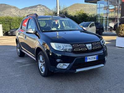 Dacia Sandero 1.5 dCi 8V 90CV Start&Stop Serie Speciale Wow Nero usata Fondi