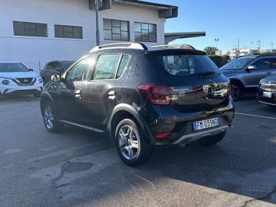 Dacia Sandero 1.5 dCi 8V 90CV Start&Stop Serie Speciale Wow Nero usata Fondi