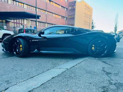 Maserati MC20 UFFICIALE FRENI CARBO LIFT IVA ESPOSTA!! Nero usata Torino