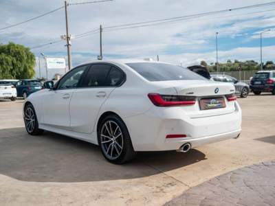 BMW Serie 3 320d 320d mhev 48V xdrive auto Bianco usata Ispica