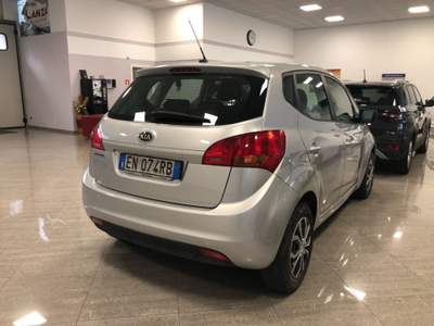 Kia Venga 1.4 CVVT  ADATTA A NEOPATENTATI Argento usata Bareggio
