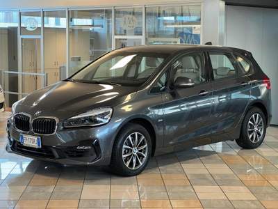 BMW Serie 2 Active Tourer 218i i Active Tourer Luxury Grigio usata Stradella