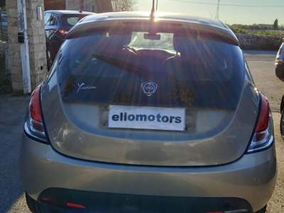 Lancia Ypsilon 1.2 69 CV 5 porte GPL Ecochic Platinum Grigio usata Modica