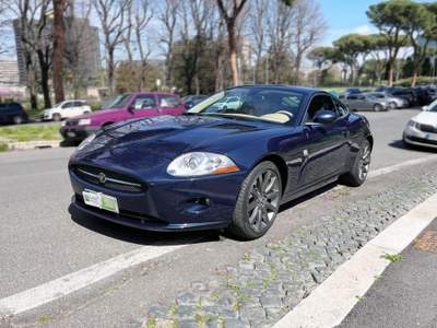 Jaguar XK 4.2 V8 Coupé, FINANZIABILE Blu/Azzurro usata Roma