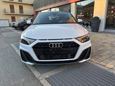 Audi A1 SPB 30 TFSI S line edition Full LED-PHONE APPS Bianco usata Alba