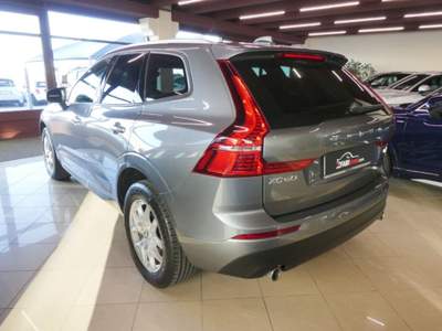 Volvo XC60 2.0 B4 197 Cv Momentum Pro Autom. AWD - LED, Navi Grigio usata Boves