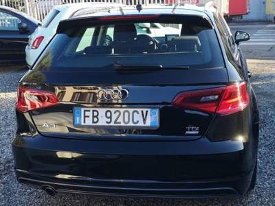 Audi A3 SPB 1.6TDI Ultra  S-Line NEOPATENTATI Nero usata Corbetta
