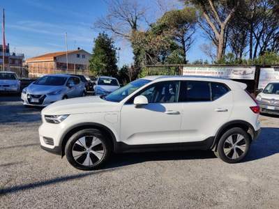Volvo XC40 T4 Recharge Plug-in Hybrid Inscription Expression Bianco usata Roma