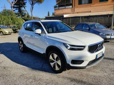 Volvo XC40 T4 Recharge Plug-in Hybrid Inscription Expression Bianco usata Roma