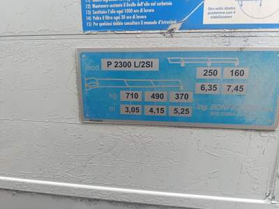 Nissan Cabstar Cabstar 35.13 2.5 TDI 130CV CASSONE FISSO CON GRU revisione gru 03/2026 usata PIGNATARO INTERAMNA
