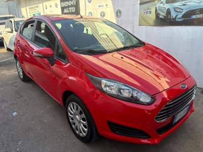 Ford Fiesta 1.0 80 CV 5p. Black & White Edition Rosso usata Afragola