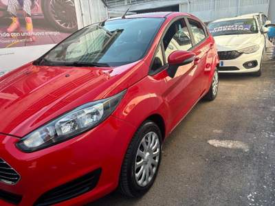 Ford Fiesta 1.0 80 CV 5p. Black & White Edition Rosso usata Afragola