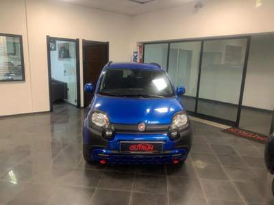 Fiat Panda 1.0 FireFly S&S Hybrid Blu/Azzurro usata Iglesias