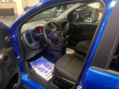 Fiat Panda 1.0 FireFly S&S Hybrid Blu/Azzurro usata Iglesias