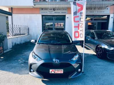 Toyota Yaris 1.5 Hybrid 5 porte DYNAMIC Business Grigio usata Isernia