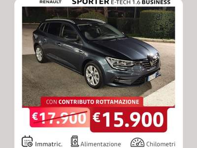 Renault Mégane Sporter 1.6 E TECH Plug in Hybrid Business Grigio usata Taranto