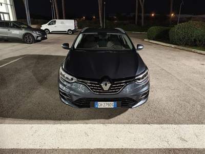 Renault Mégane Sporter 1.6 E TECH Plug in Hybrid Business Grigio usata Taranto
