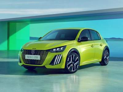 Peugeot 208 motore elettrico 156 CV 5 porte GT Verde usata Bologna