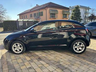 Alfa Romeo MiTo 1.4 78 CV BlackLine Collection SS BLUETOOTH-XENO Nero usata Alba