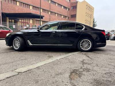 BMW Serie 7 730d D LUXURY NERA PELLE NERA FULL KM 133000! Nero usata Torino
