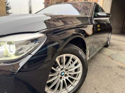 BMW Serie 7 730d D LUXURY NERA PELLE NERA FULL KM 133000! Nero usata Torino