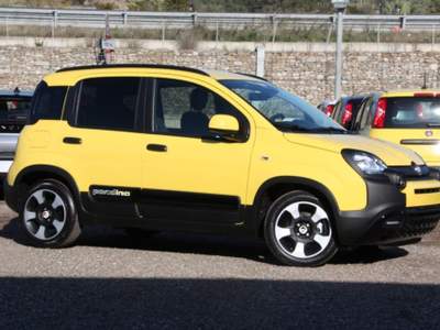 Fiat Panda 1.0 S&S Hybrid Pandina CROSS Giallo usata Bernalda