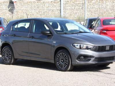 Fiat Tipo 1.5 Hybrid DCT 5 porte Grigio usata Bernalda