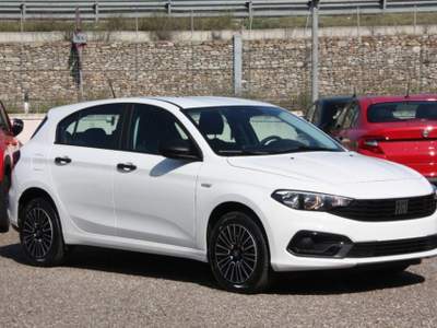 Fiat Tipo 1.5 Hybrid DCT 5 porte Grigio usata Bernalda