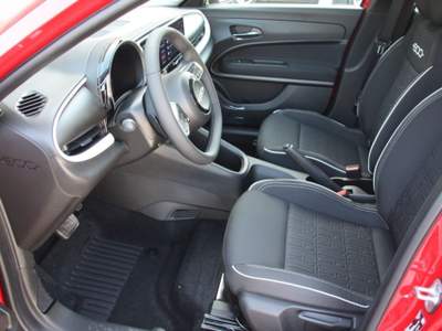 Fiat 600 1.2 100CV Hybrid PACK CONFORT Rosso usata Bernalda