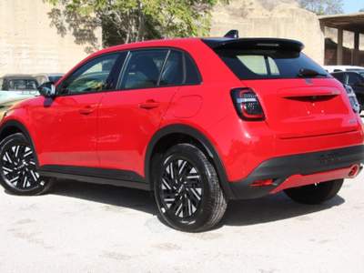 Fiat 600 1.2 100CV Hybrid PACK CONFORT Rosso usata Bernalda