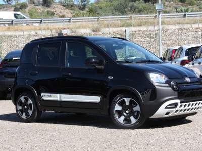 Fiat Panda 1.0 S&S Hybrid Pandina CROSS Blu/Azzurro usata Bernalda