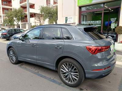 Audi Q3 35 TDI quattro Business Advanced Grigio usata Putignano
