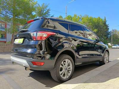 Ford Kuga 1.5 TDCI 120 CV S&S 2WD Powershift Business Nero usata Putignano