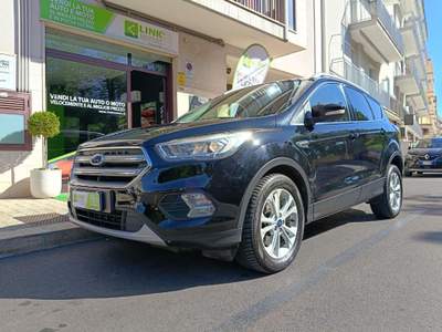 Ford Kuga 1.5 TDCI 120 CV S&S 2WD Powershift Business Nero usata Putignano
