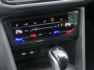 Volkswagen Tiguan 1.5 TSI 150 CV DSG Active Grigio usata Castelnuovo Rangone