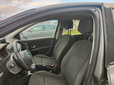 Renault Clio 1.5 dCi 75CV 5 porte Dynamique Grigio usata Canino