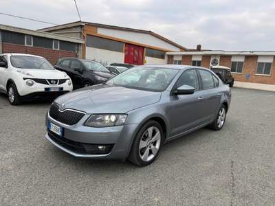 Skoda Octavia 1.6 TDI CR 105 CV DSG Elegance Grigio usata Alessandria