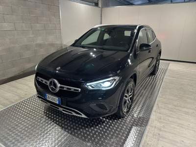 Mercedes-Benz GLA Automatic Sport Nero usata Magenta