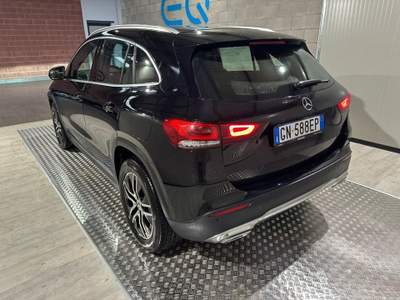 Mercedes-Benz GLA Automatic Sport Nero usata Magenta