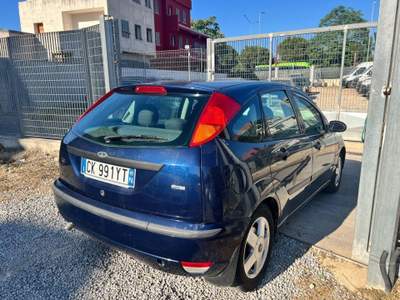 Ford Focus 1.8 TDCi (100CV) cat 5p. Zetec Blu/Azzurro usata PALERMO